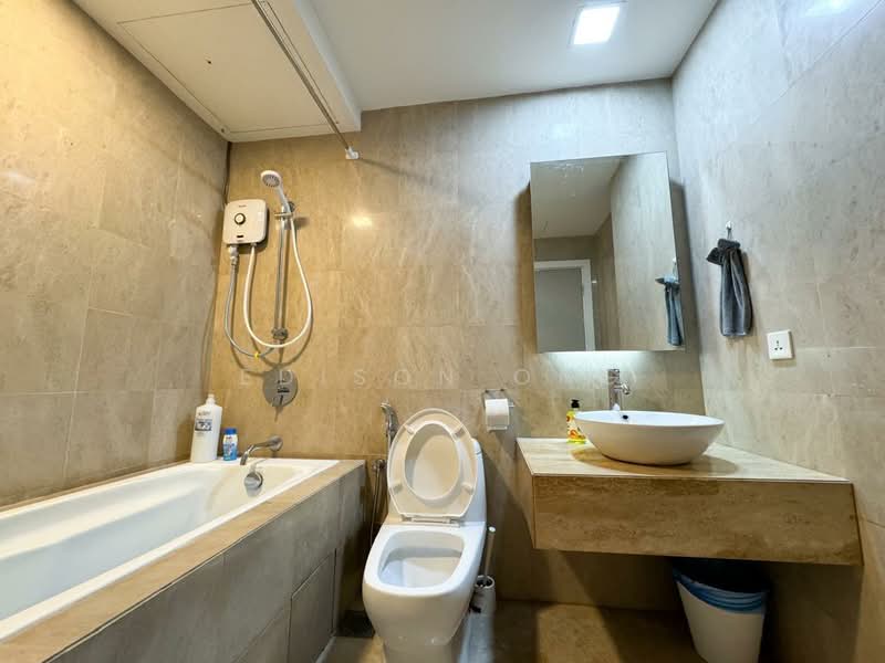 Service Residence for Sale at Bintang Fairlane Residences - Edison Ong - Bathroom - PropertyGuru.com.my