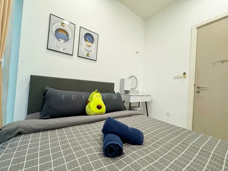 Service Residence for Sale at Bintang Fairlane Residences - Edison Ong - Bedroom - PropertyGuru.com.my