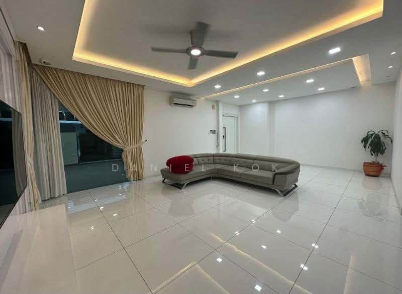 Rumah Berkembar untuk Dijual di Bandar Bestari (Klang) - Daniel Kok - Living Room - PropertyGuru.com.my