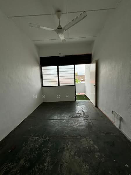 Rumah Teres 2-Tingkat untuk Dijual di Sungai Dua (Penang) - Ms Chang - PropertyGuru.com.my