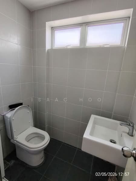 Kediaman Servis untuk Disewa di Cerrado Residence @ Southville City - Isaac Hoo - Bathroom - PropertyGuru.com.my