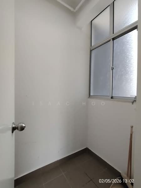 Kediaman Servis untuk Disewa di Cerrado Residence @ Southville City - Isaac Hoo - Laundry Yard - PropertyGuru.com.my