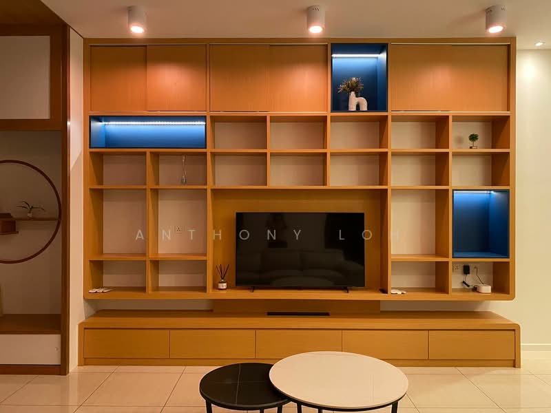Kondominium untuk Dijual di Queens Residences Q1 @ Queens Waterfront - Anthony Loh - Living Room - PropertyGuru.com.my