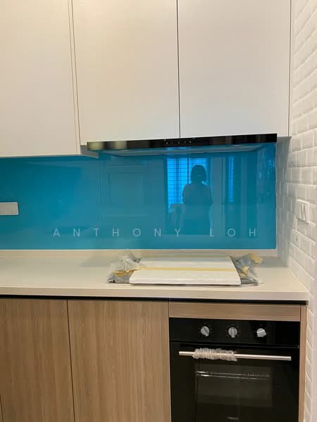 Kondominium untuk Dijual di Queens Residences Q1 @ Queens Waterfront - Anthony Loh - Kitchen - PropertyGuru.com.my