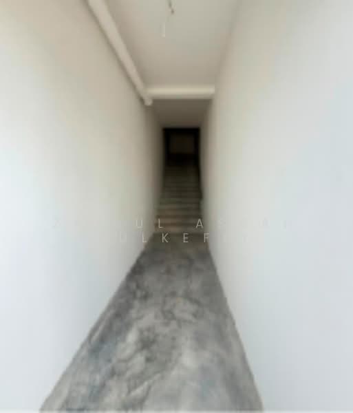 Shop / Office for Rent in Beranang (Selangor) - Zairul Asrah Zulkefli - Corridor - PropertyGuru.com.my