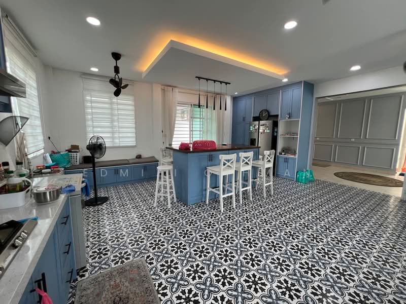 2-storey Terraced House for Sale in Seremban (Negeri Sembilan) - Edmizi Othman - Kitchen - PropertyGuru.com.my