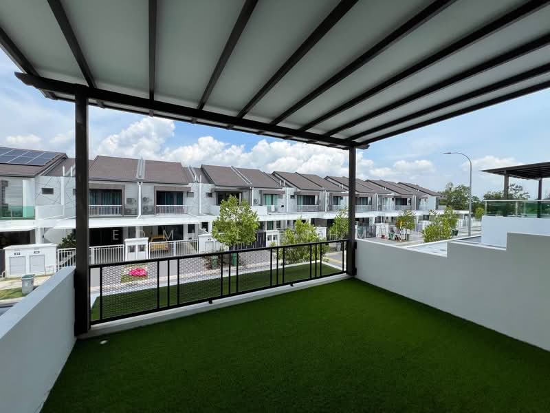 2-storey Terraced House for Sale in Seremban (Negeri Sembilan) - Edmizi Othman - Exterior - PropertyGuru.com.my