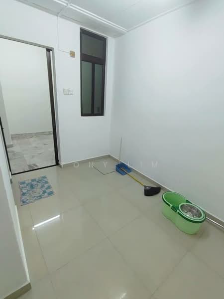 2-storey Terraced House for Rent in Taman Daya (Johor Bahru) - Tony Lim - Interior - PropertyGuru.com.my