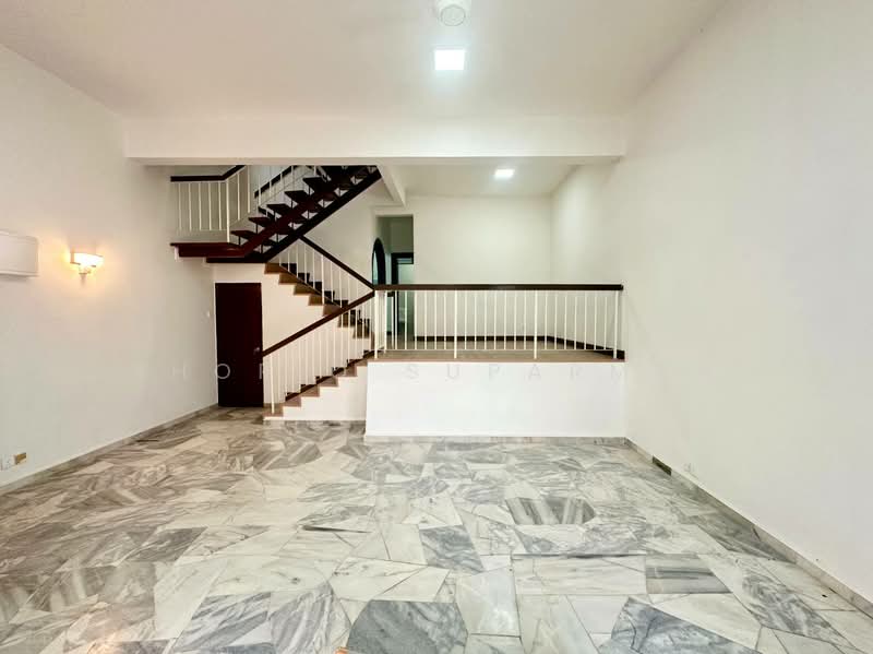 2.5-storey Terraced House for Sale in Ampang Jaya (Ampang) - Thoriq Suparman - Living Room - PropertyGuru.com.my