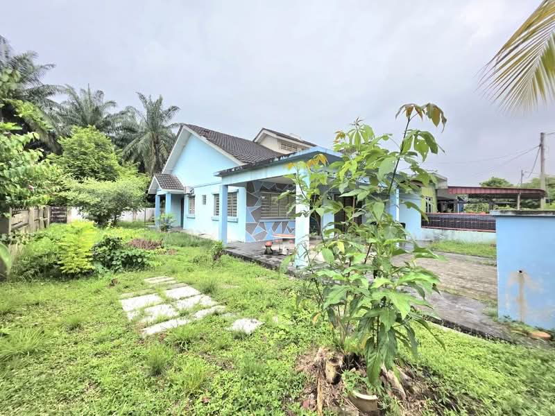 Semi-Detached House for Sale in Sepang (Selangor) - Syamsul Ilham - Exterior - PropertyGuru.com.my