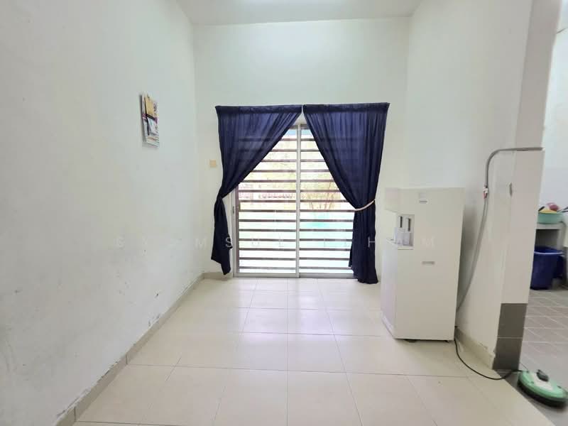 Semi-Detached House for Sale in Sepang (Selangor) - Syamsul Ilham - Living Room - PropertyGuru.com.my