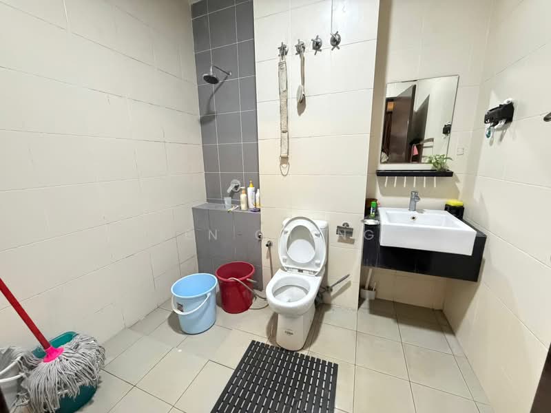 Cluster House for Sale in M Residence 2 (Rawang) - Ken Chong - Bathroom - PropertyGuru.com.my