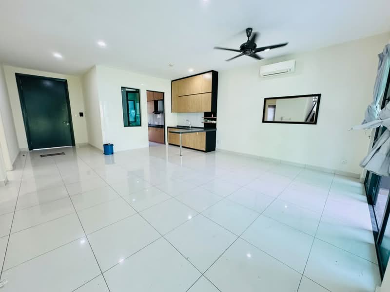 Semi-Detached House for Rent in Cyberjaya (Selangor) - Jared Wong - Living Room - PropertyGuru.com.my