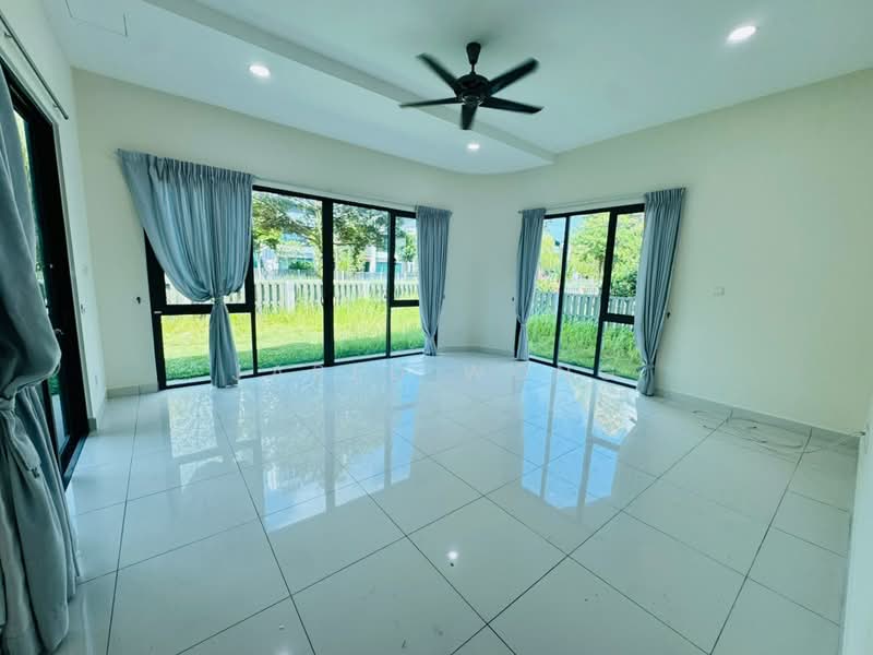 Semi-Detached House for Rent in Cyberjaya (Selangor) - Jared Wong - Living Room - PropertyGuru.com.my