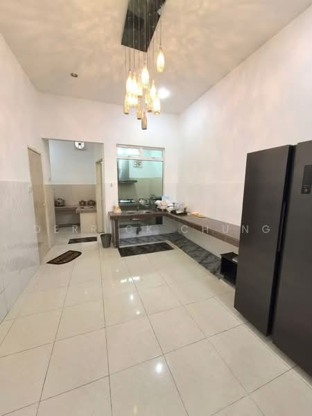 Rumah Teres 2.5 Tingkat untuk Dijual di Panorama Lapangan Perdana (Ipoh) - Derrick Chung - Kitchen - PropertyGuru.com.my
