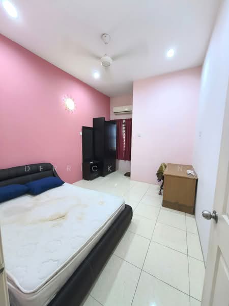 Rumah Teres 2.5 Tingkat untuk Dijual di Panorama Lapangan Perdana (Ipoh) - Derrick Chung - Bedroom - PropertyGuru.com.my