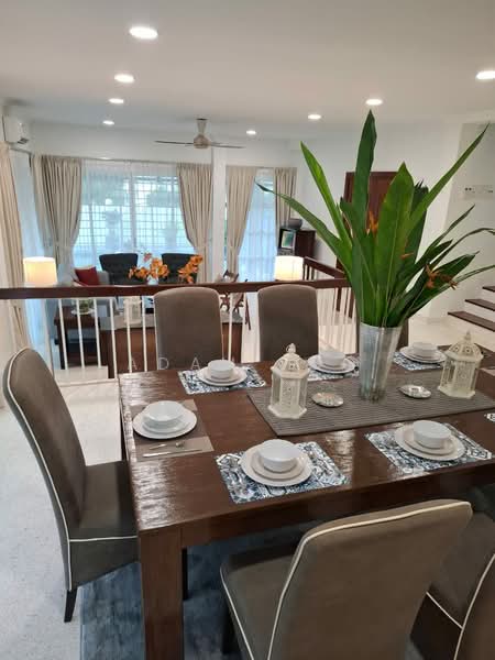 Rumah Banglo untuk Disewa di Ukay Heights (Ampang) - Adam Foo - Dining Room - PropertyGuru.com.my