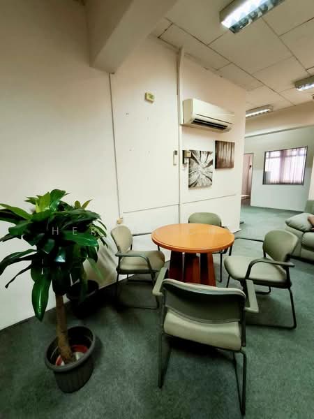 Shop for Rent in Taman Daya (Johor Bahru) - Herman Chen - Interior - PropertyGuru.com.my