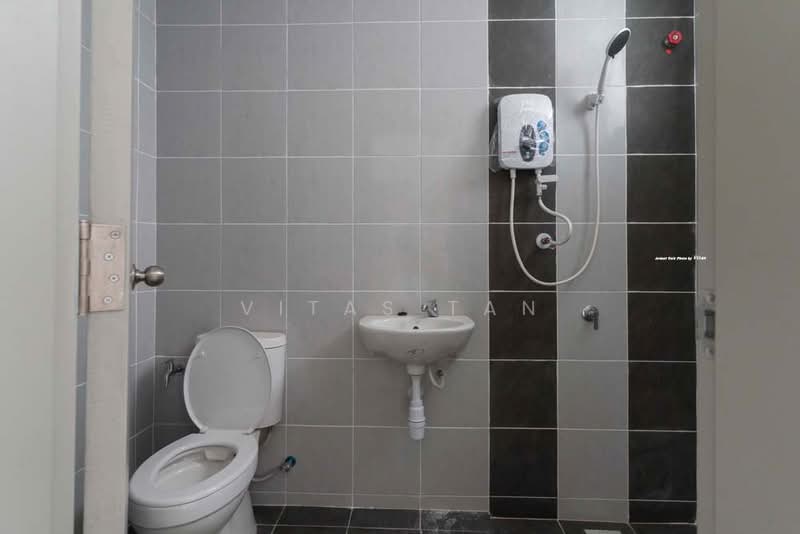 Apartment for Rent at Idaman Cahaya 2 - Vitas Tan - Bathroom - PropertyGuru.com.my