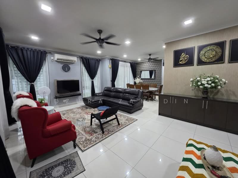 Rumah Teres 2 Tingkat untuk Dijual di Alam Impian (Shah Alam) - Adzura Zamedin - Living Room - PropertyGuru.com.my