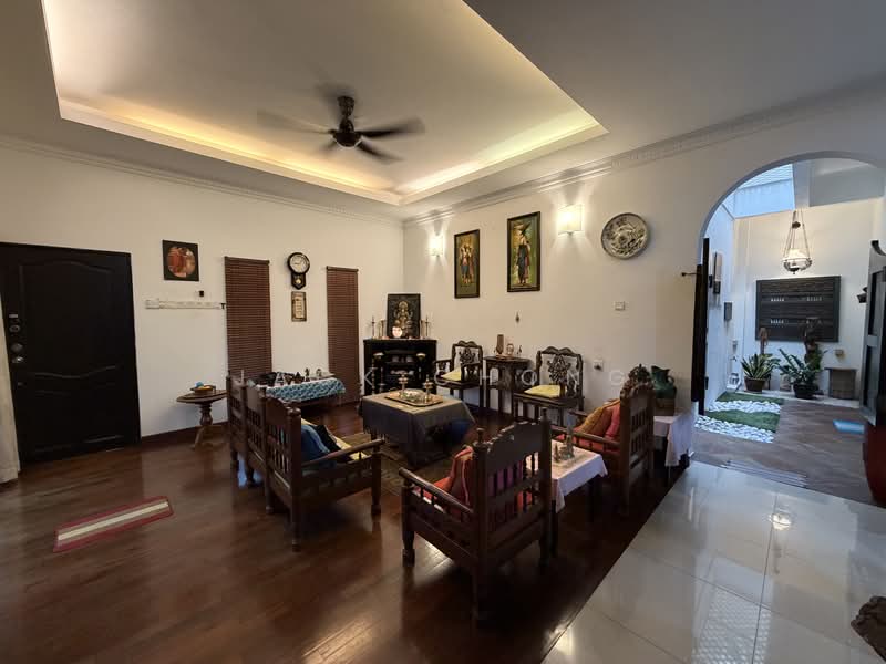 Rumah Teres 2 Tingkat untuk Dijual di Seksyen 14 (Petaling Jaya) - Jack Chong - Living Room - PropertyGuru.com.my