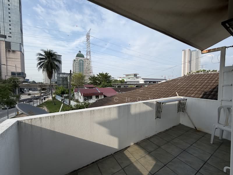 Rumah Teres 2 Tingkat untuk Dijual di Seksyen 14 (Petaling Jaya) - Jack Chong - Balcony - PropertyGuru.com.my