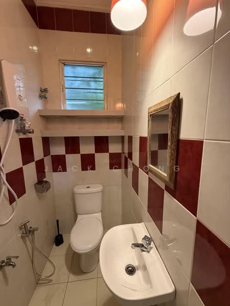 Rumah Teres 2 Tingkat untuk Dijual di Seksyen 14 (Petaling Jaya) - Jack Chong - Bathroom - PropertyGuru.com.my