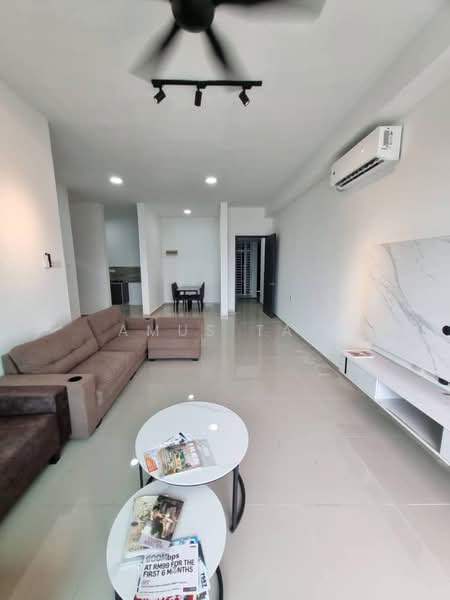 Service Residence for Rent at D'carlton (Residensi Seri Mega) - Amus Tay - Living Room - PropertyGuru.com.my
