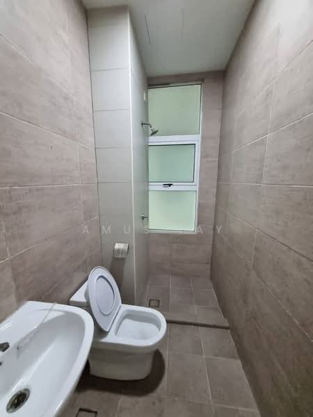 Service Residence for Rent at D'carlton (Residensi Seri Mega) - Amus Tay - Bathroom - PropertyGuru.com.my