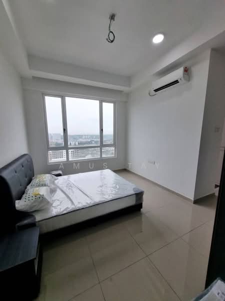 Service Residence for Rent at D'carlton (Residensi Seri Mega) - Amus Tay - Bedroom - PropertyGuru.com.my