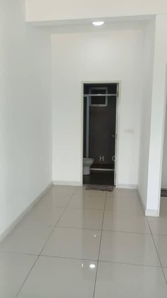 Service Residence for Rent at Savanna Executive Suite @ Southville City - Isaac Hoo - Bathroom - PropertyGuru.com.my