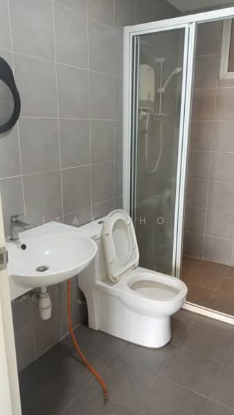 Service Residence for Rent at Savanna Executive Suite @ Southville City - Isaac Hoo - Bathroom - PropertyGuru.com.my