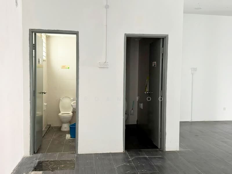 Kedai untuk Disewa di Ayer Itam (Penang) - Jordan Foo - Bathroom - PropertyGuru.com.my