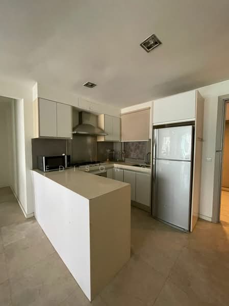 Kediaman Servis untuk Dijual di Bintang Fairlane Residences - Edison Ong - Kitchen - PropertyGuru.com.my