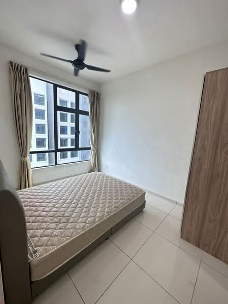 Service Residence for Sale at D'Summit Residences - Wilson Teh - Bedroom - PropertyGuru.com.my