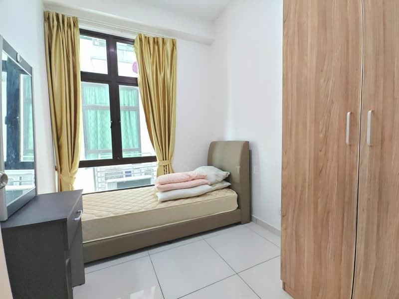 Service Residence for Sale at D'Summit Residences - Wilson Teh - Bedroom - PropertyGuru.com.my