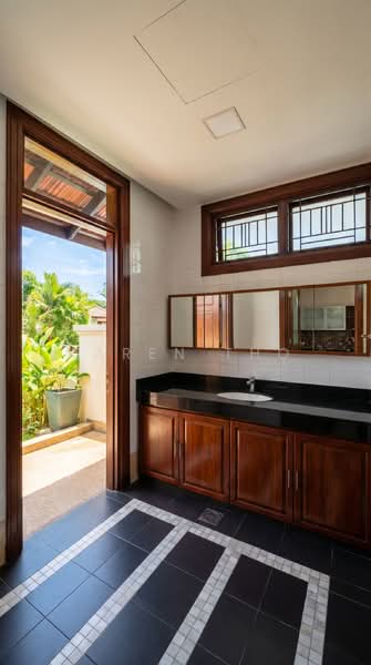 Rumah Banglo untuk Dijual di Federal Hill (Bangsar) - Karen Tho - PropertyGuru.com.my