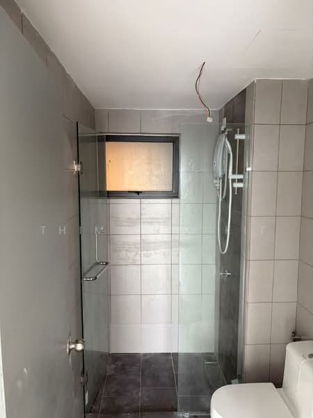 Service Residence for Sale at E'Island Lake Haven - Thim Chin Kit - Bathroom - PropertyGuru.com.my