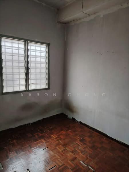 Terraced House for Sale in Bandar Putra Permai (Seri Kembangan) - Aaron Chong - Interior - PropertyGuru.com.my