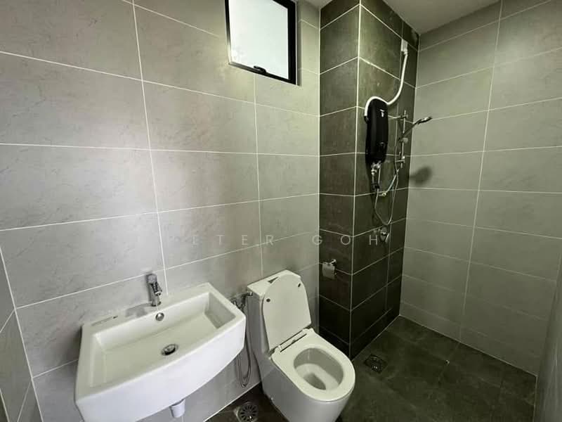 Service Residence for Sale at Twin Tower Residence - Peter Goh - Bathroom - PropertyGuru.com.my