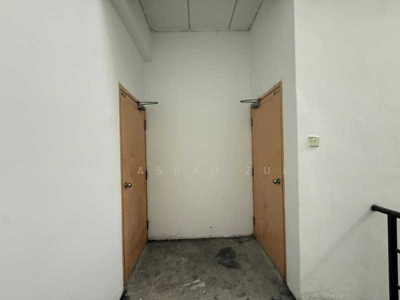 Shop / Office for Rent in Kajang (Selangor) - Zairul Asrah Zulkefli - Corridor - PropertyGuru.com.my