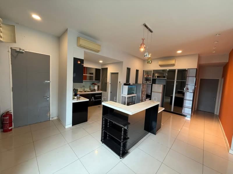 Servis Apartment untuk Disewa di The Loft @ KK Times Square - Grace Teo - Kitchen - PropertyGuru.com.my