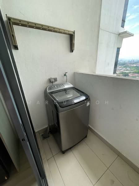 Servis Apartment untuk Disewa di Eve Suite / NZX Square - Marcus Koh - Balcony - PropertyGuru.com.my