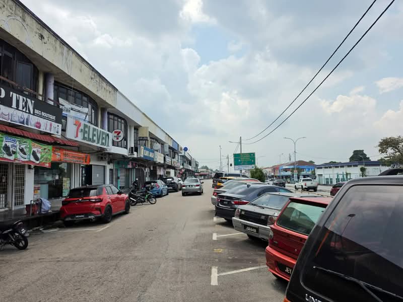Shop / Office for Rent in Taman Bersatu (Kulai) - Yit Sin - Exterior - PropertyGuru.com.my