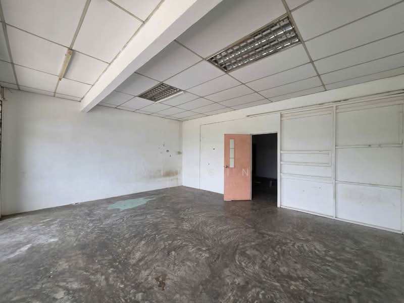 Shop / Office for Rent in Taman Bersatu (Kulai) - Yit Sin - Interior - PropertyGuru.com.my