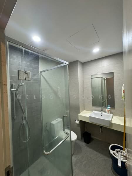 Kondominium untuk Disewa di Vivo Residential Suites - Melody Soong - Bathroom - PropertyGuru.com.my