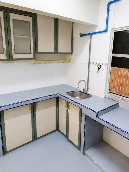Rumah Flat untuk Dijual di Puchong Permai - Mohd Adryzam - Kitchen - PropertyGuru.com.my