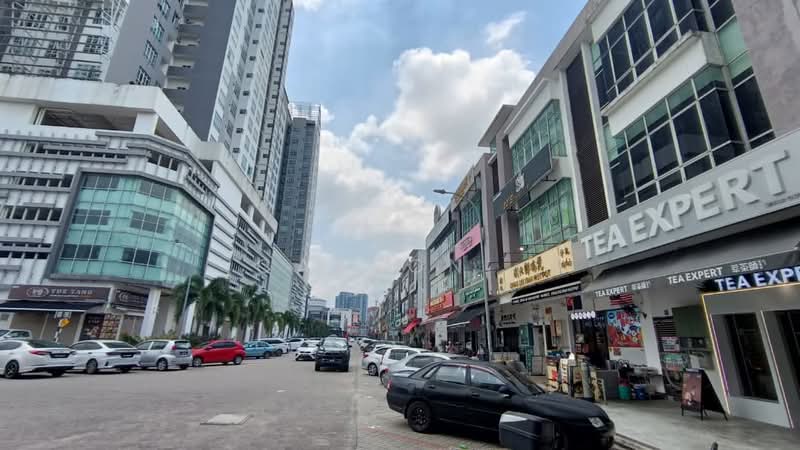 Kedai / Pejabat untuk Dijual di Taman Mount Austin (Tebrau) - Carson . - Exterior - PropertyGuru.com.my