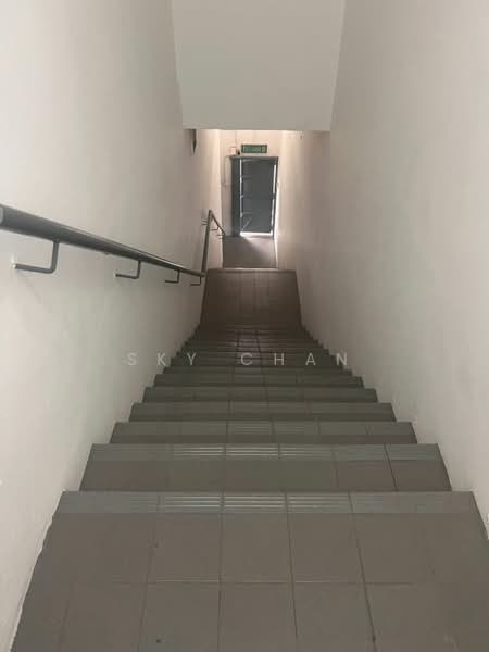Factory for Rent in Taman Perindustrian Bukit Serdang (Seri Kembangan) - Sky Chan - PropertyGuru.com.my
