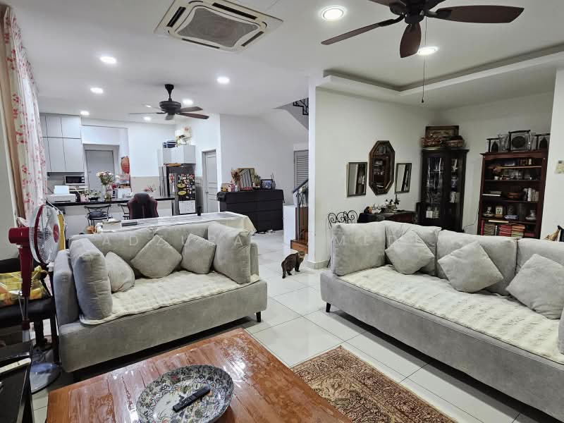 Rumah Teres 2 Tingkat untuk Dijual di Alam Impian (Shah Alam) - Adzura Zamedin - Living Room - PropertyGuru.com.my